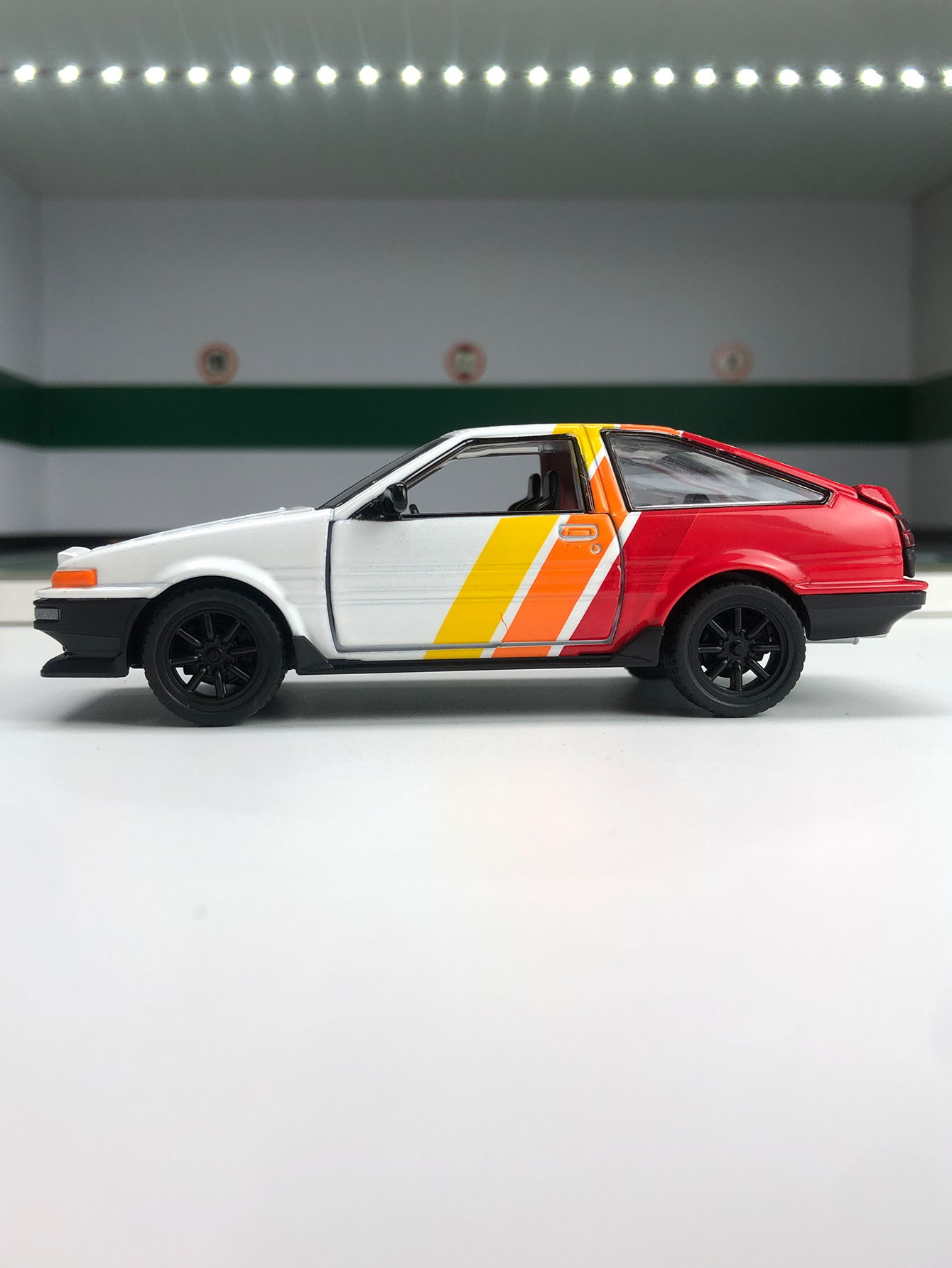 1: 37 simulation zinc alloy To - Model Kit Car incelemesi ve fiyatı