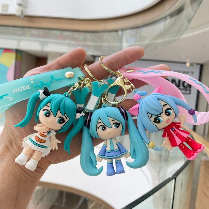 Hatsune Miku Keychain New Crea - Model Kit Car incelemesi ve fiyatı